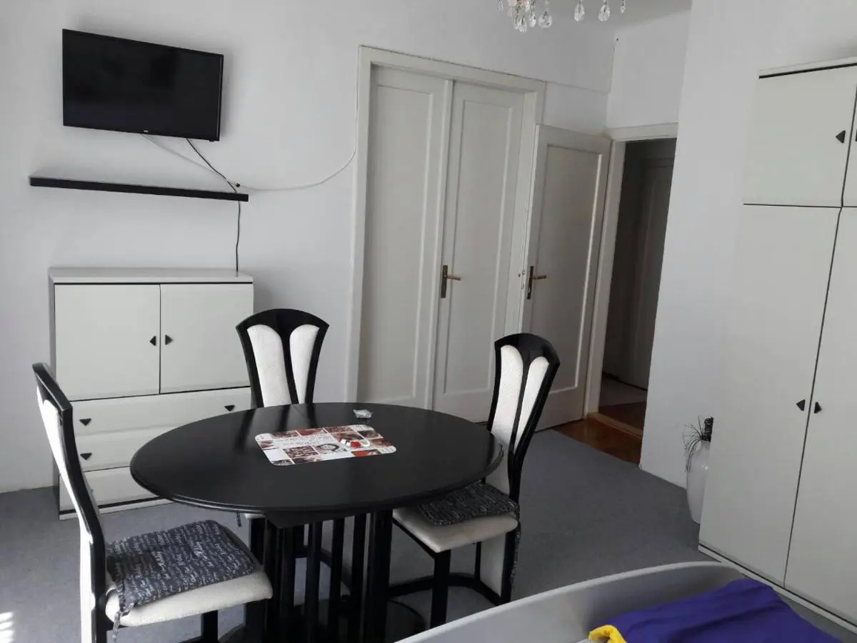 Retro Style Apartment