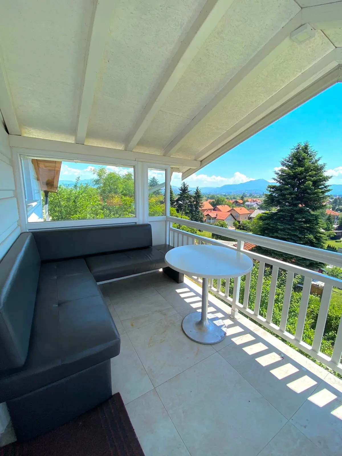 "Golden Hills Resort" Penthouse appartment.