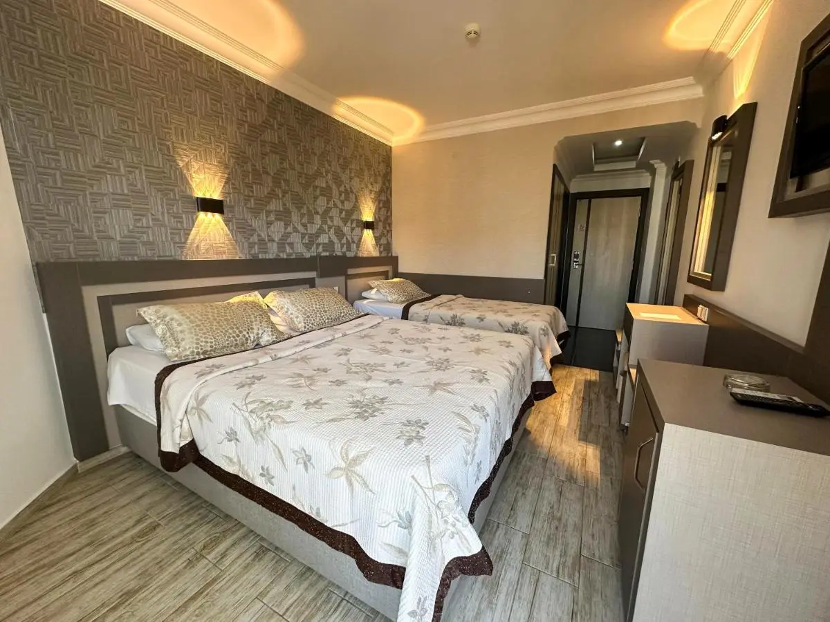 Monte Carlo Hotel