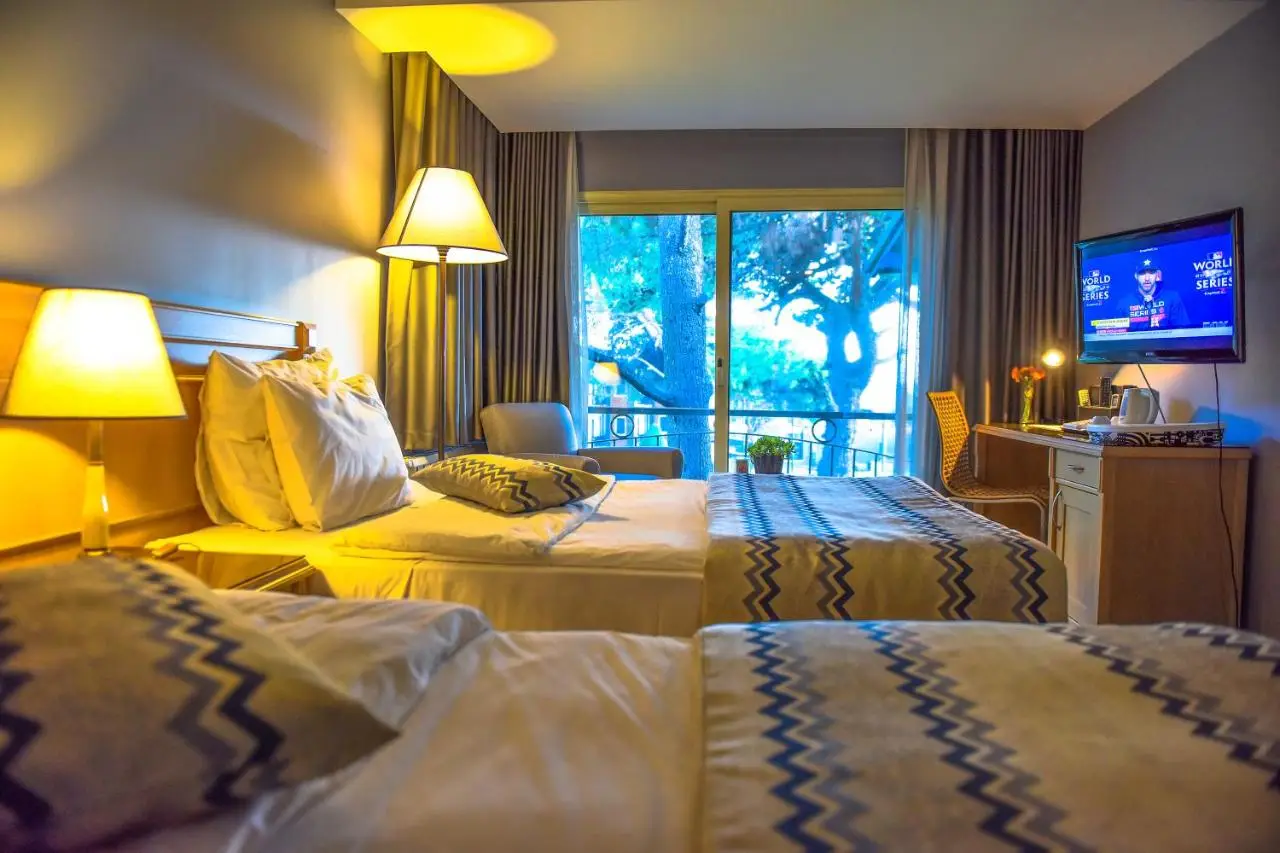 Denizatı Plus Hotel