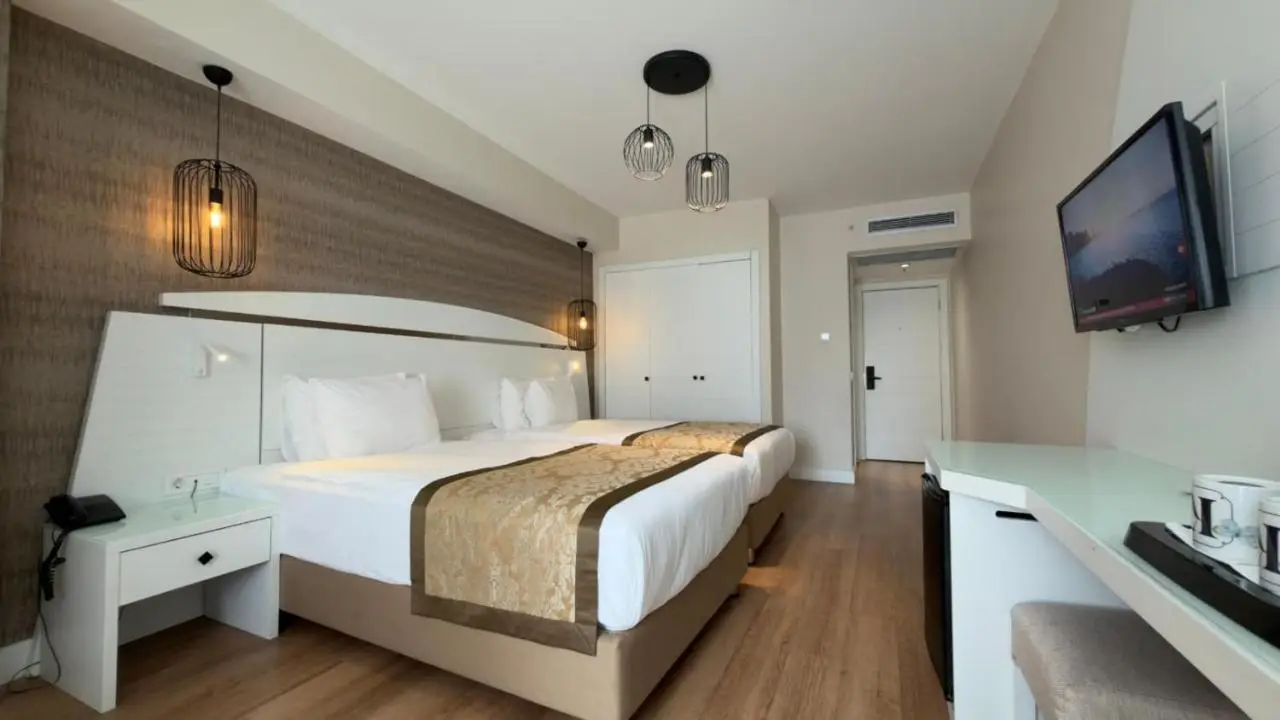 The Golden Park Hotel