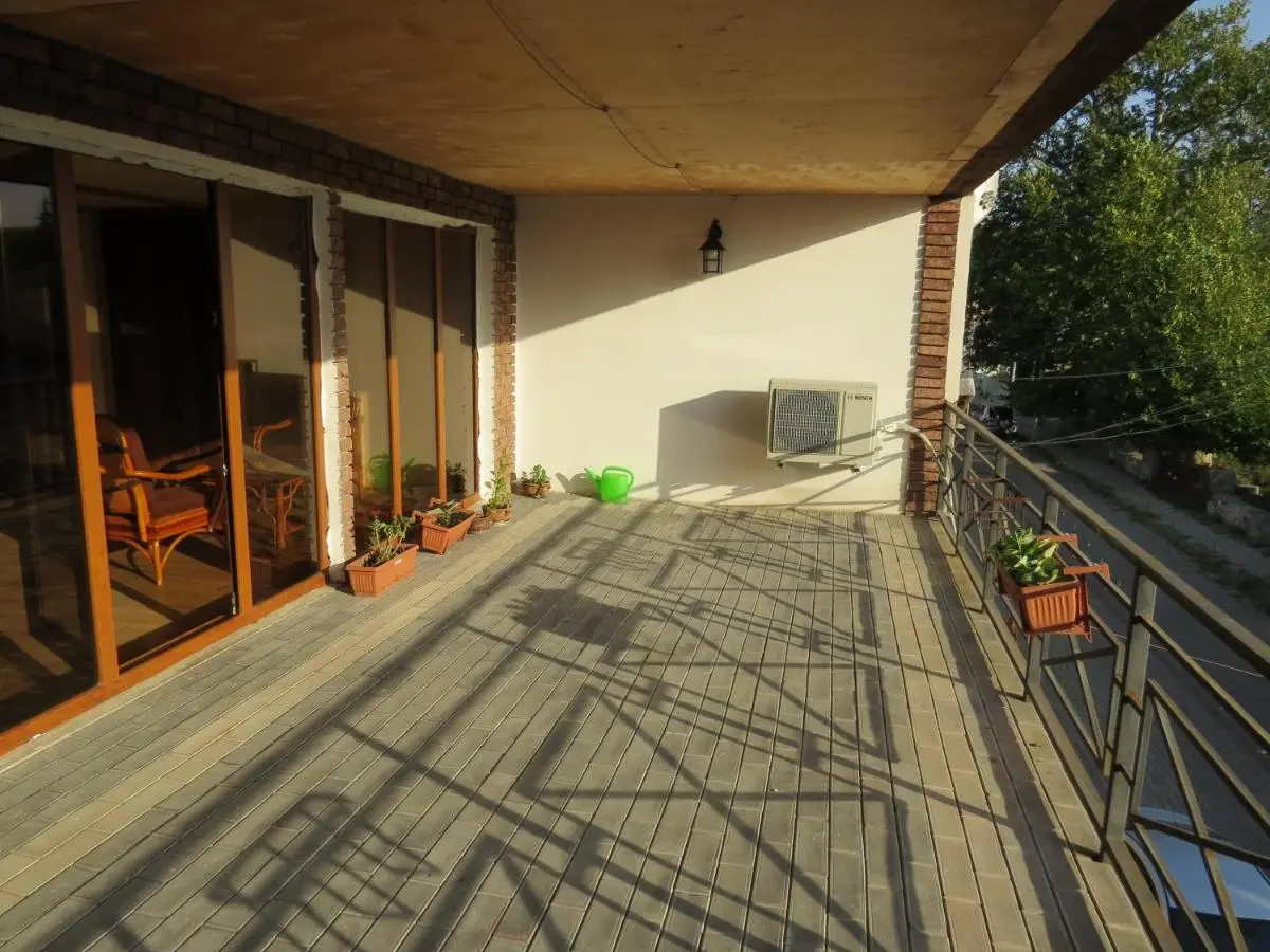 Kutaisi Center Guesthouse