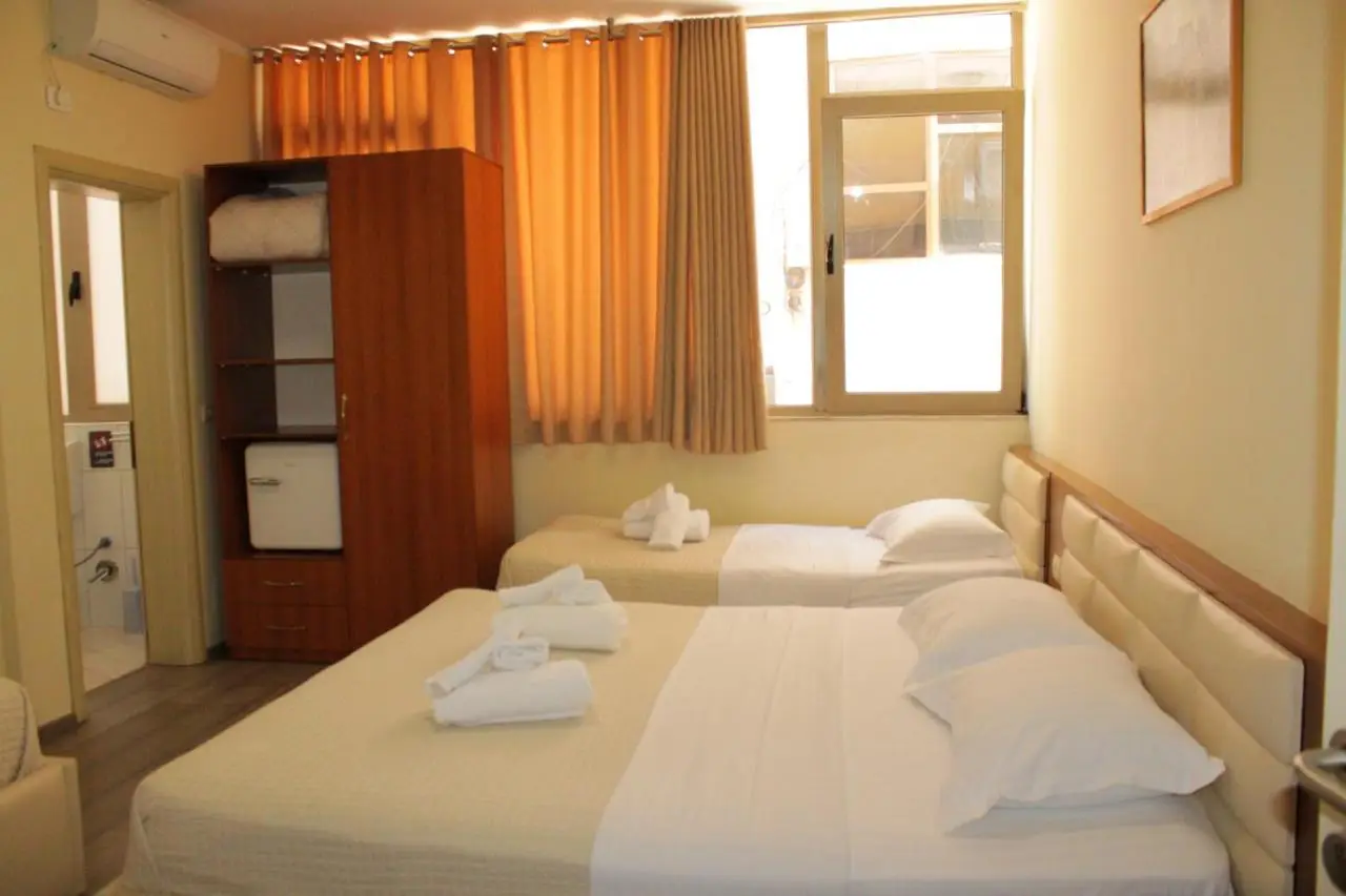 Bobi Hotel