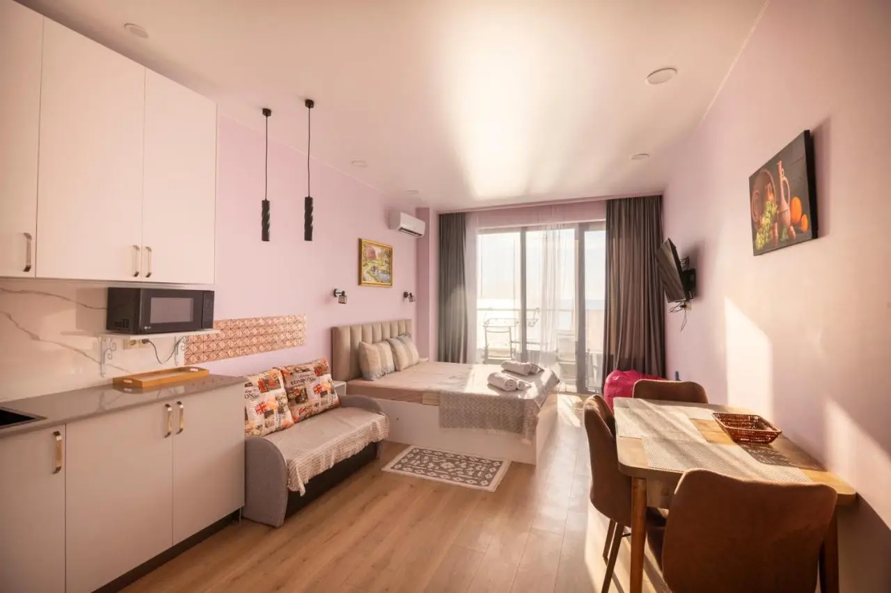 Bamboo Beach Apartments