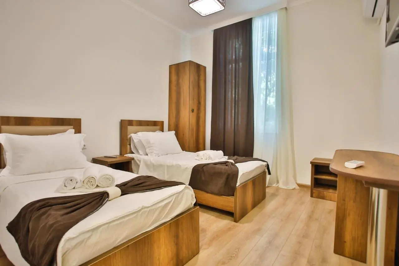 Chveni Qalaqi