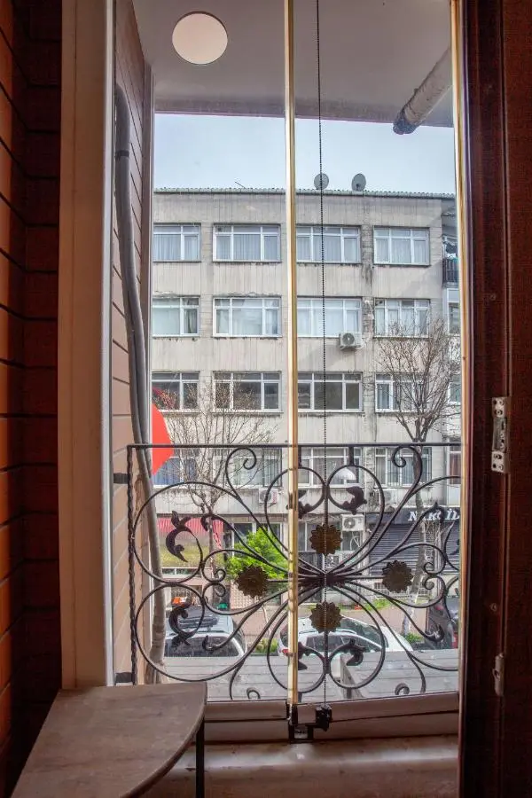 Mutlu flat