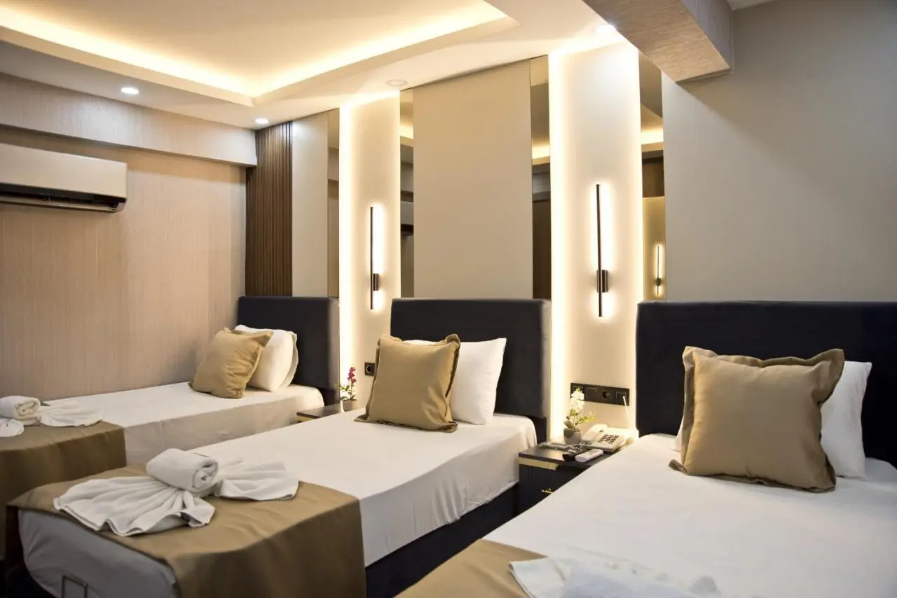 Grand Bagoz Hotel
