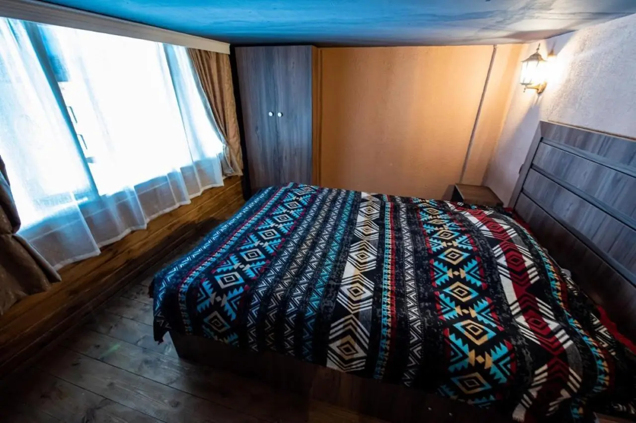 Evdo Apartments Loft2 Wooden House