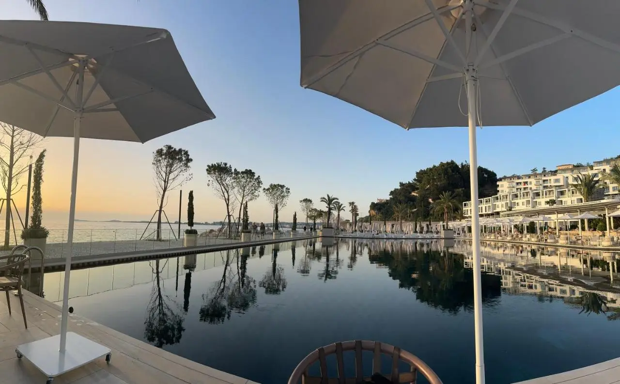 SoleMar Suites