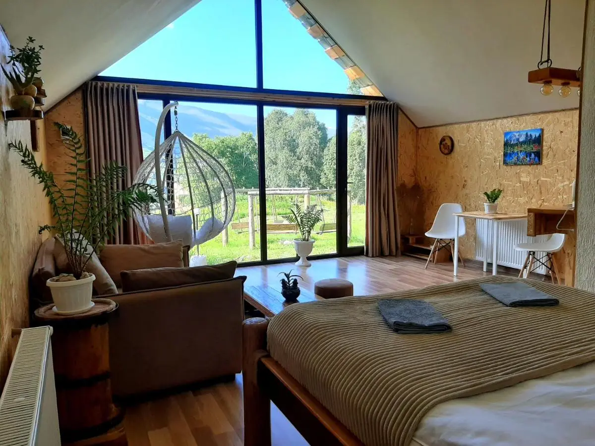 Kazbegi cottages qabarjina