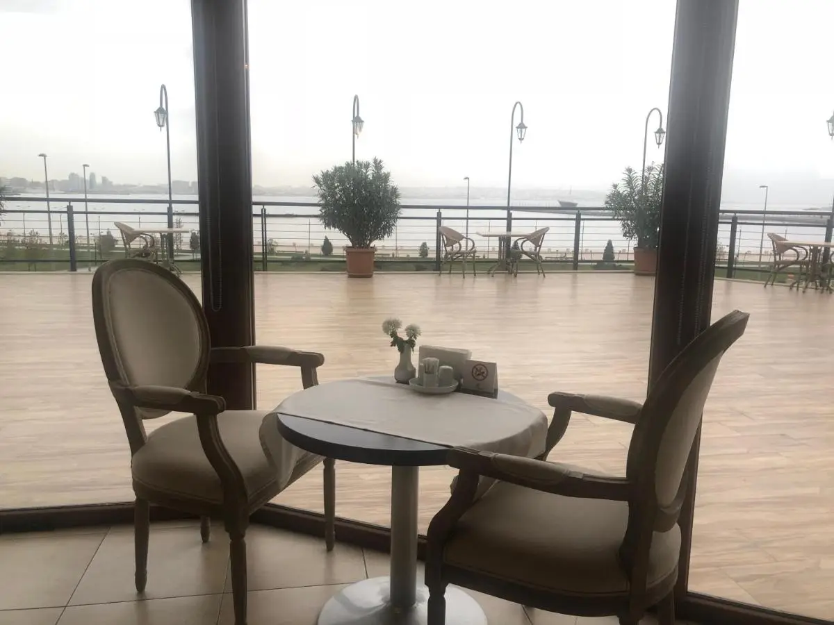 Riviera Hotel