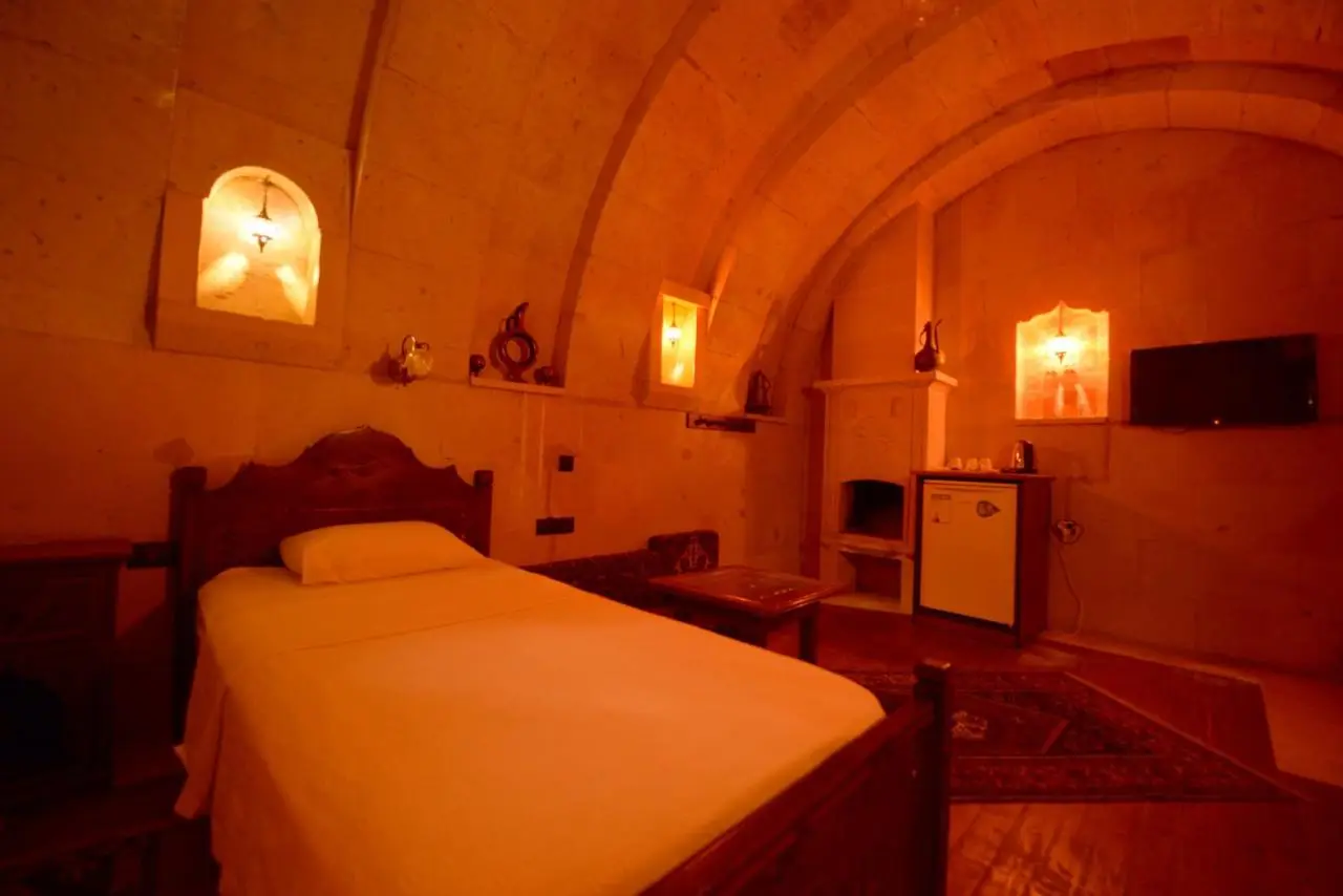 Vineyard Cave Hotel