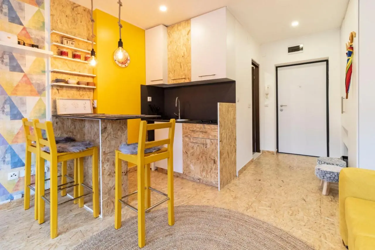 FestivalStreet Apartment