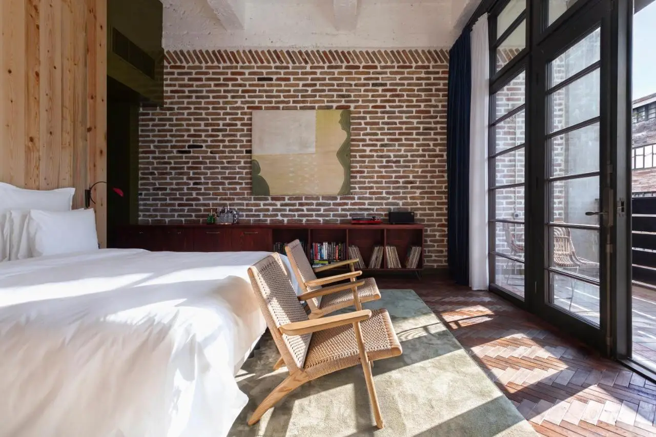 Stamba Hotel