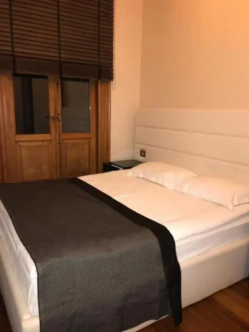 Aslan Residence