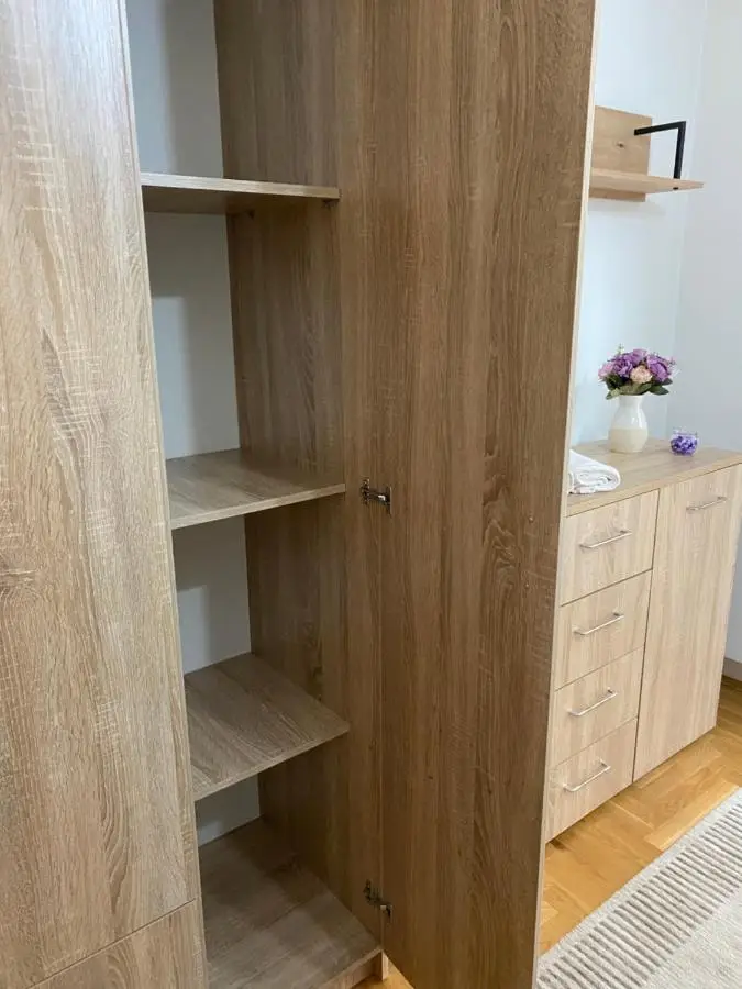 Ejna Apartment