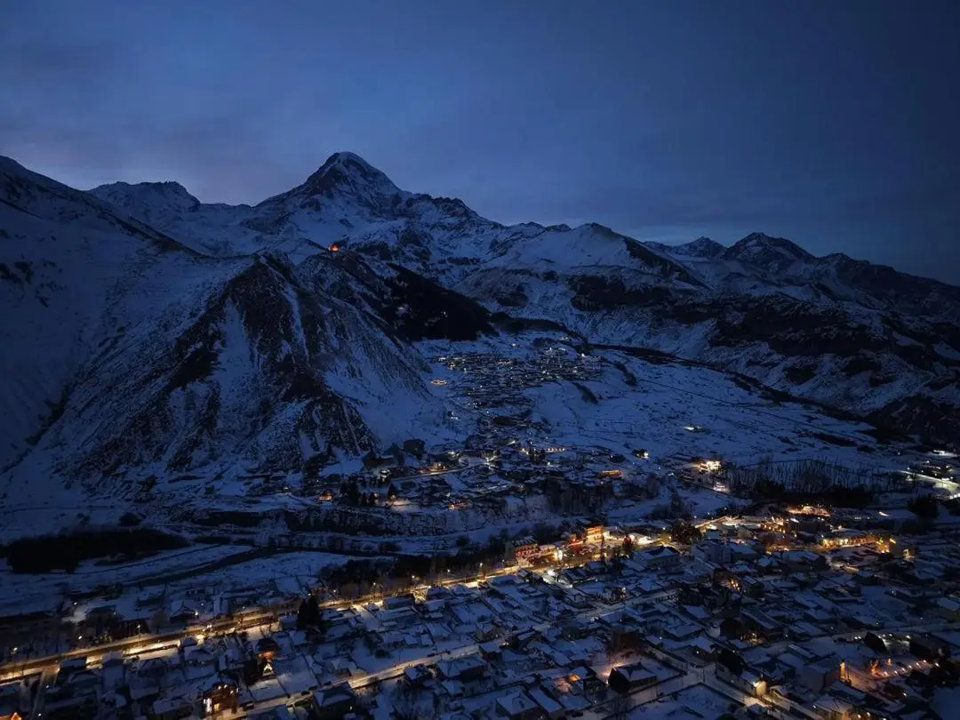 Cottage Mountain crystal kazbegi