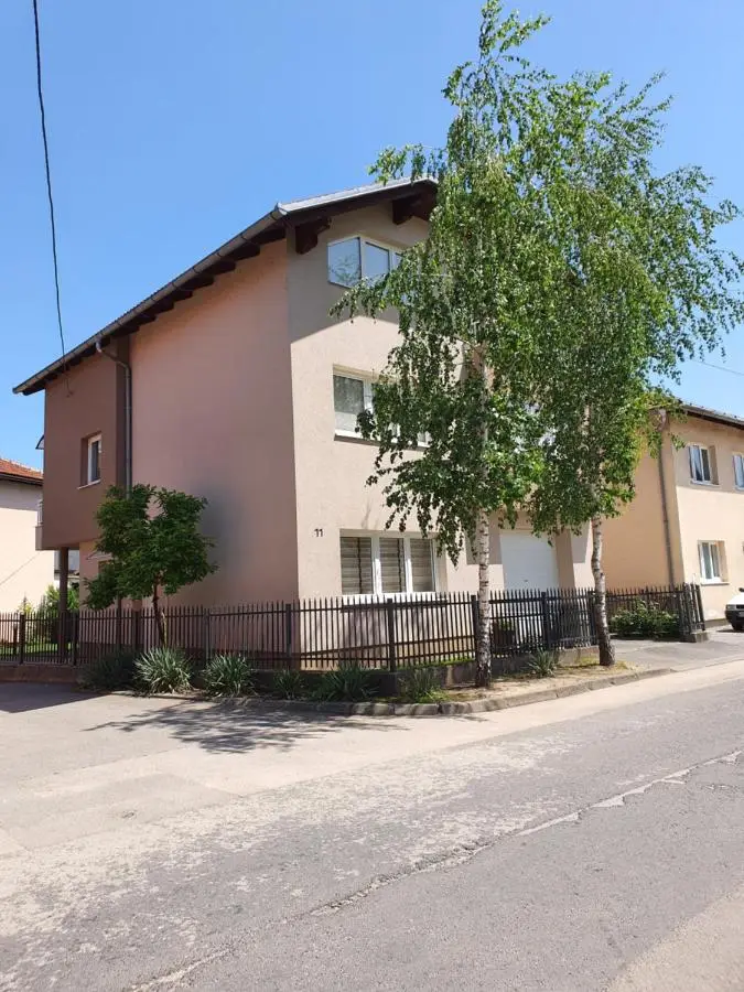 Studio Apartman 11