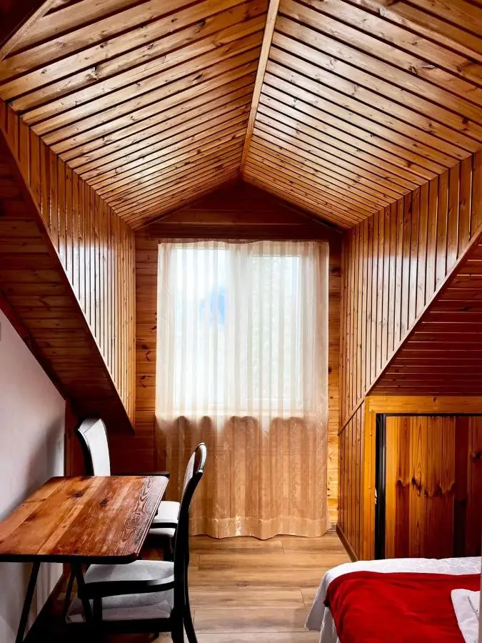 Nino & Irodi's Guest House