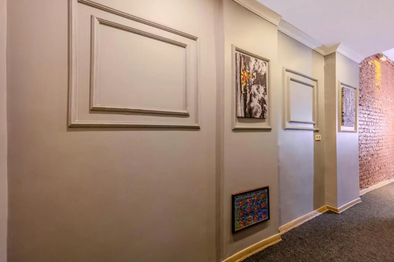 La Pera Suites Hotel