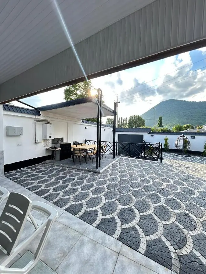 Luxury Milan Mountain Ponoramic Villa, indoor heated pool and jacuzzi with mountain view