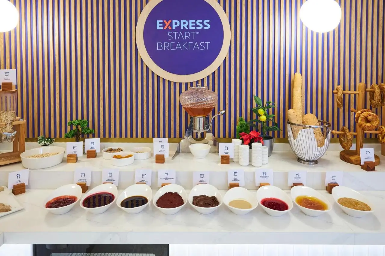 Holiday Inn Express Istanbul - Airport Arnavutkoy by IHG