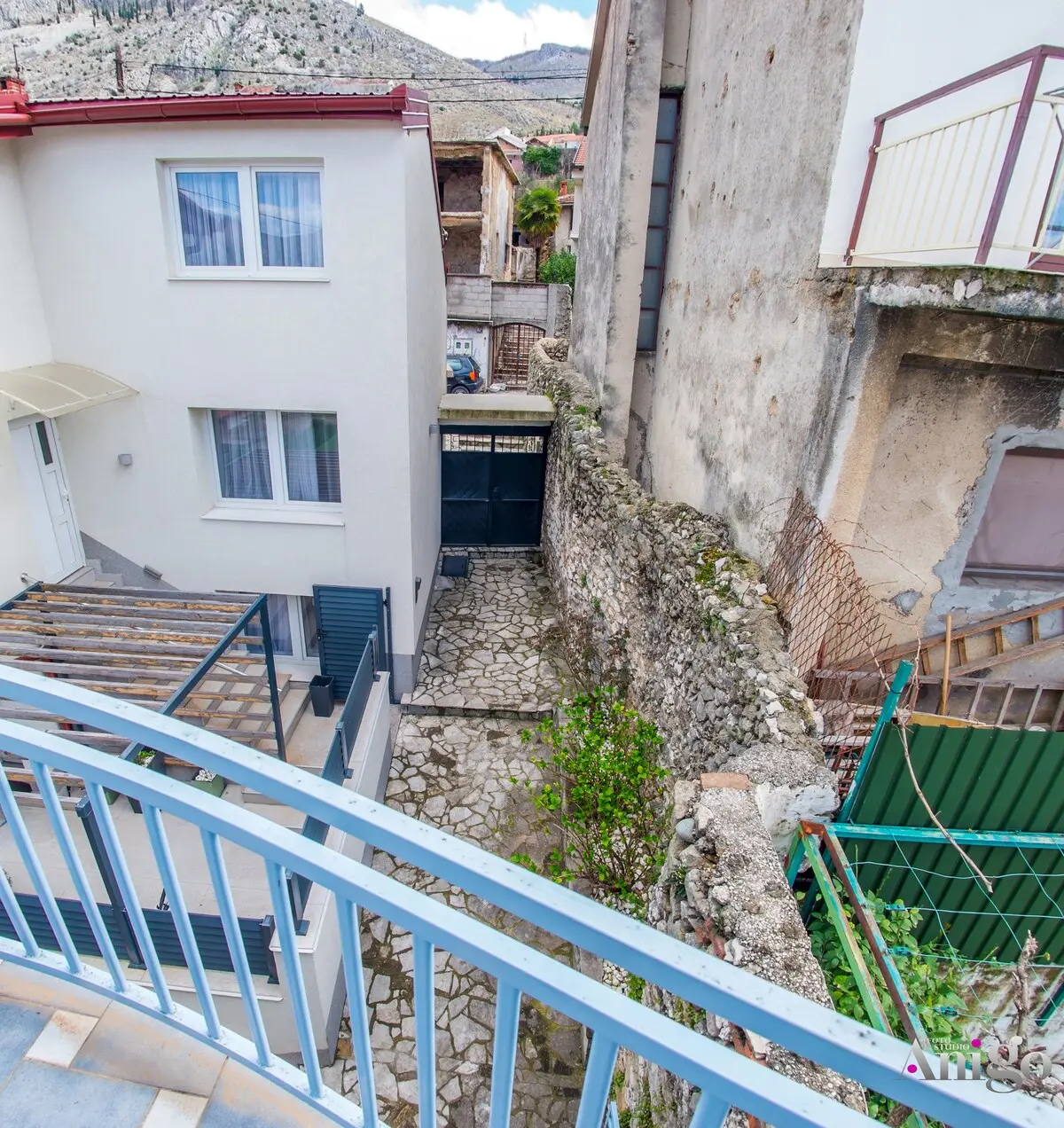 Apartment Ado