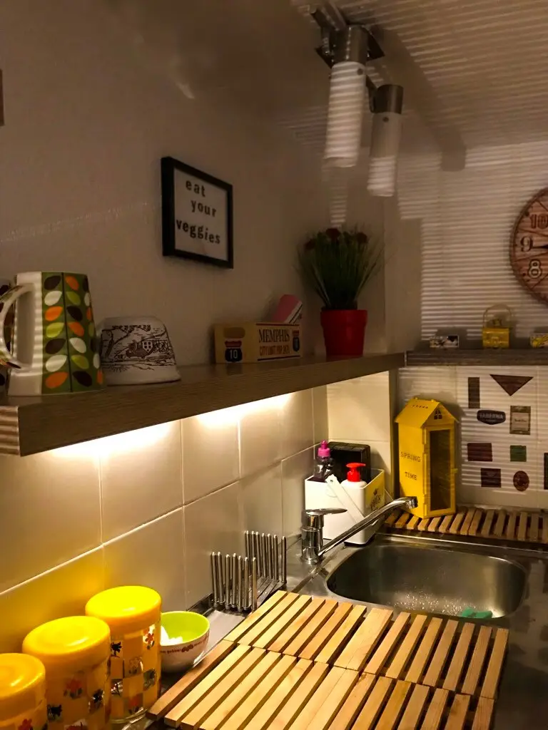 •OLD CITY garden studio• private parking