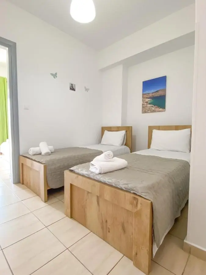 Acta's Rooms