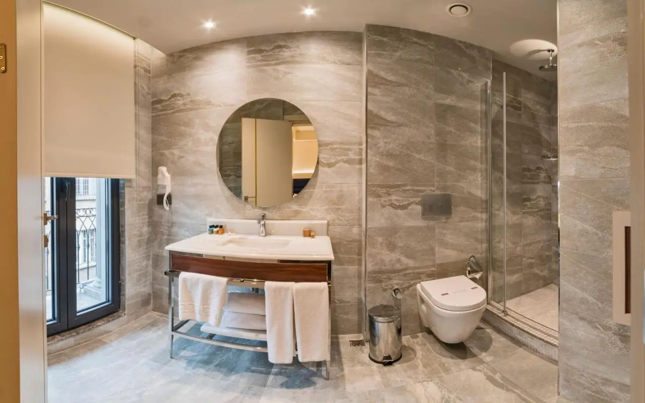 Golden Royal Hotel & SPA
