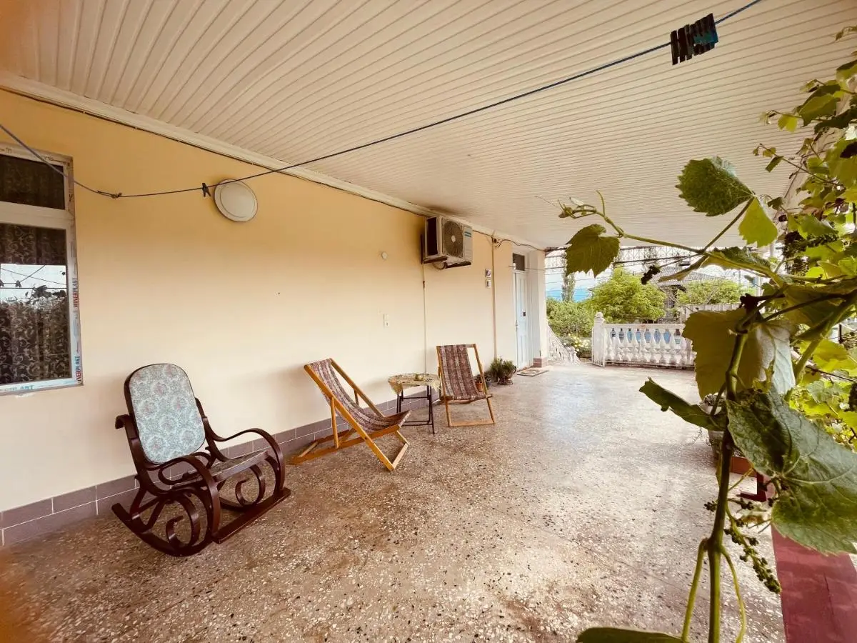 House - Kutaisi International Airport 15 Minutes- Quiet cozy house with parking