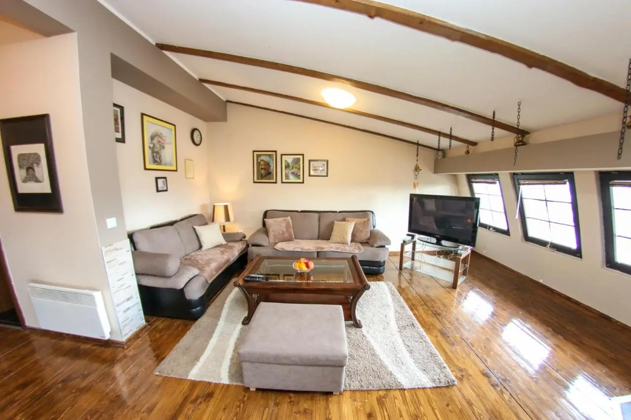 Apartments Cyrano 1&2