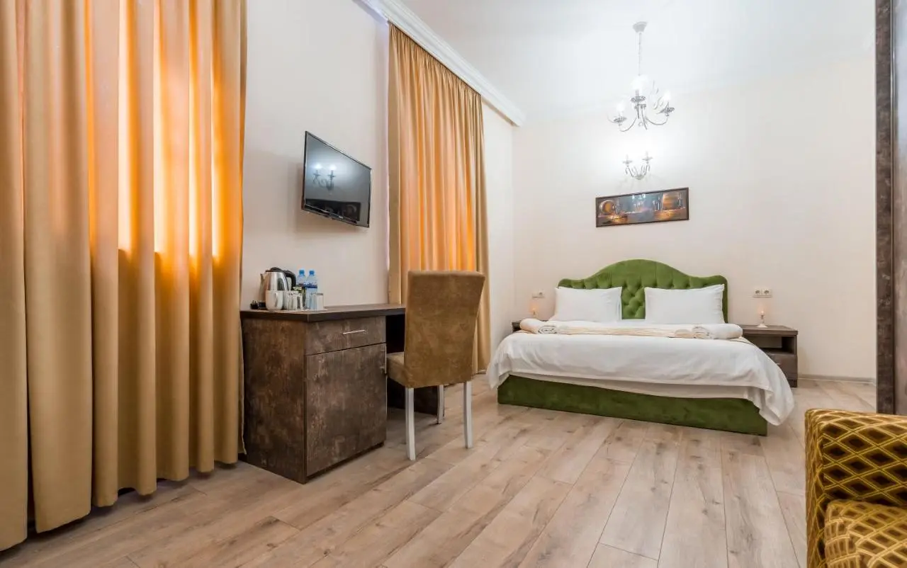 Golden Light Hotel