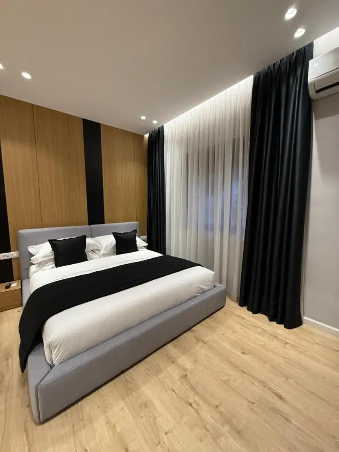 4 Rooms Tirana