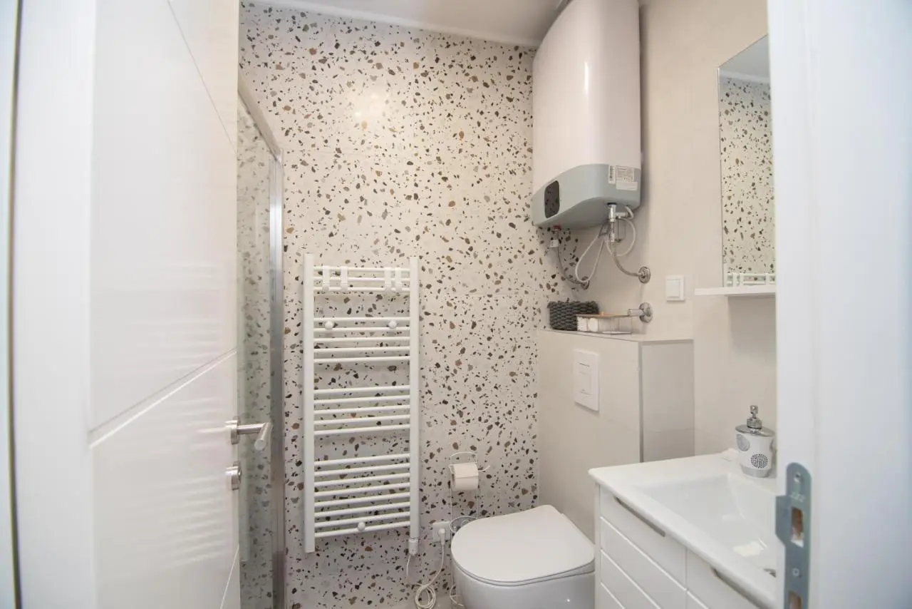 Cute 1BDR in City Center