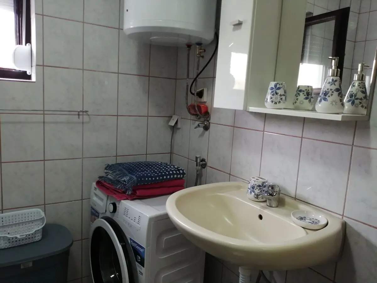 MAATOUG APARTMENT GROUND FLOOR