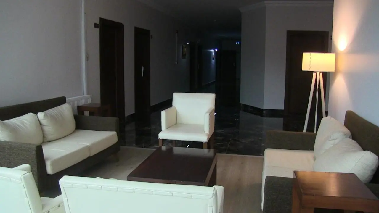 Paluri Otel Hopa