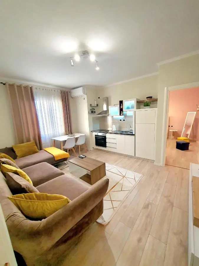 Modern Apartment in Delijorgji Residence Near Center
