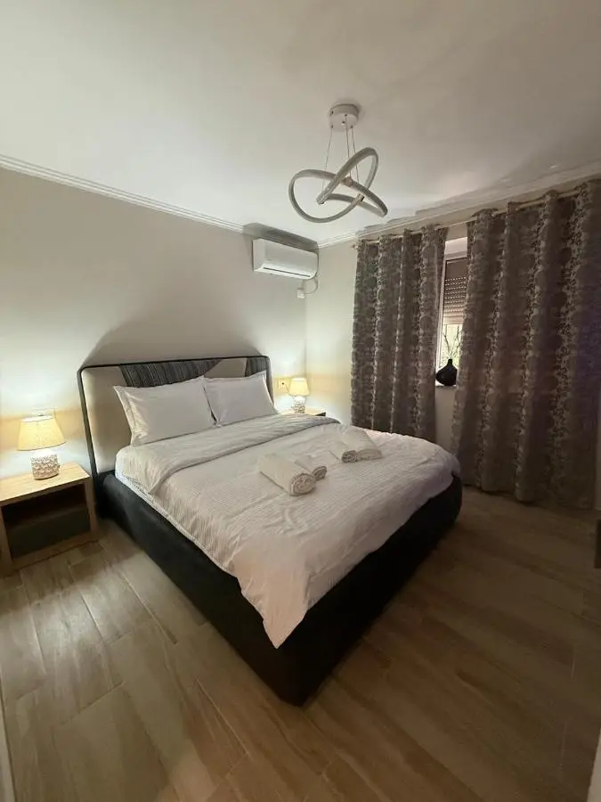 Elia Apartment