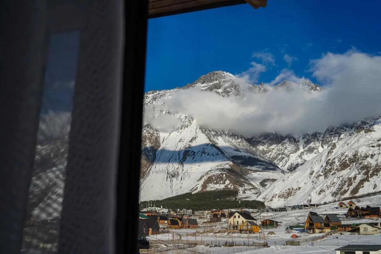 Peak Hotel Kazbegi