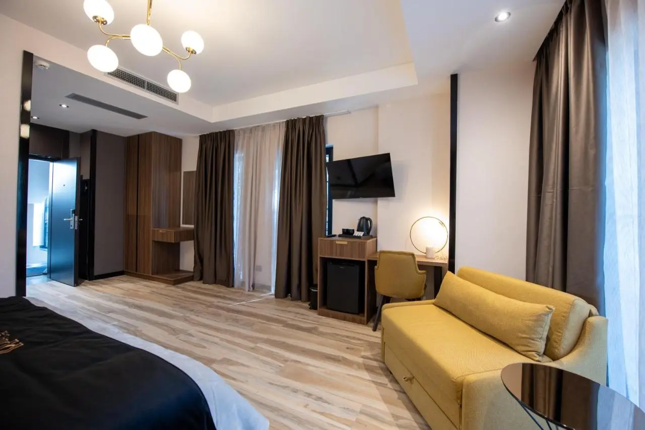 PineHill Hotel, Restaurant , Pool & Spa - RAZEM