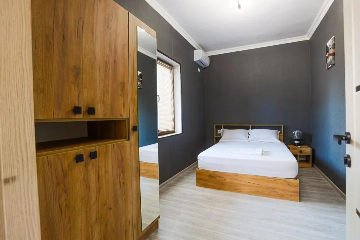 Brand-New 2BR House with Garden