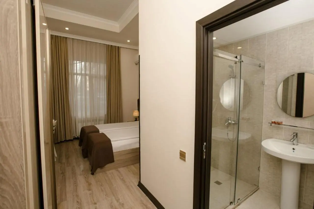 Lux Hotel Baku