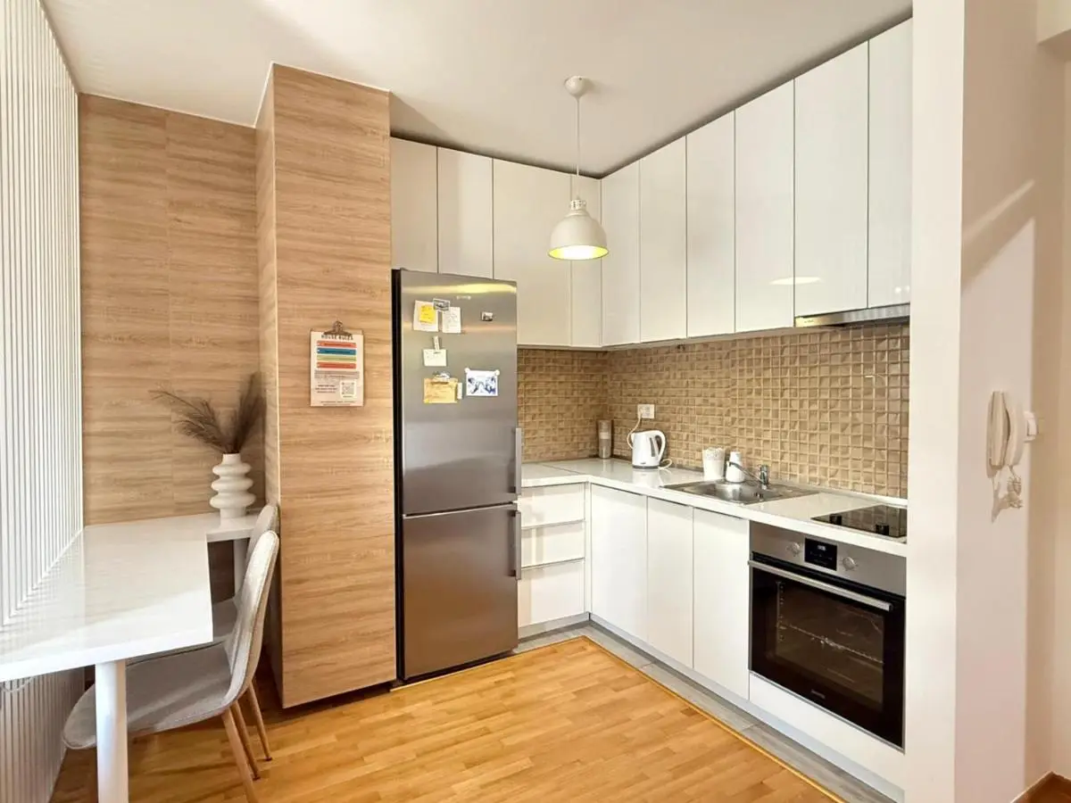 Merak - Two bedroom apartment- Free parking