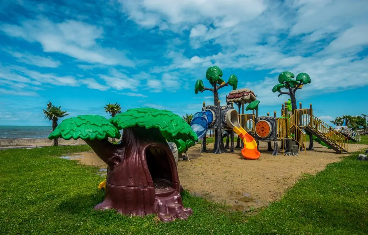 Dream Land Oasis