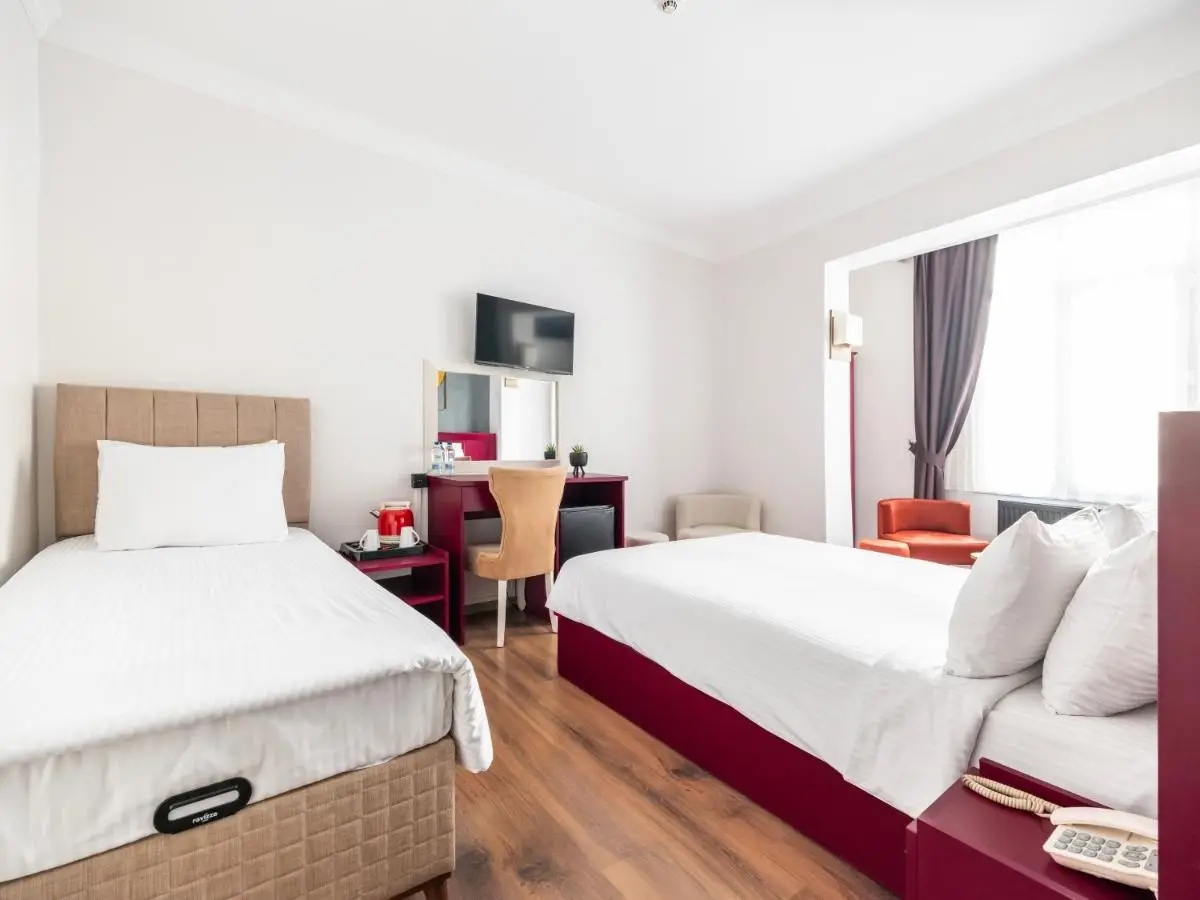 Perazre Hotel