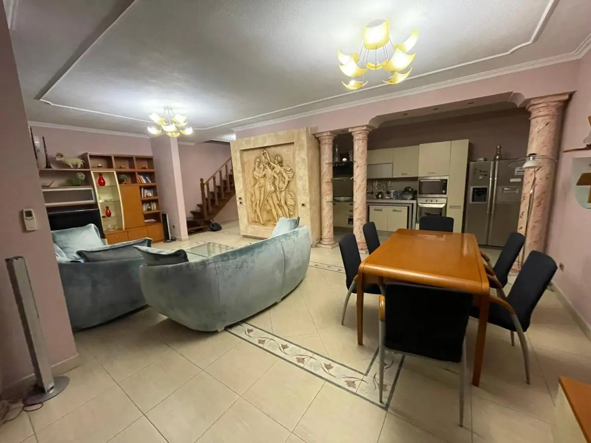 MAK Apartments