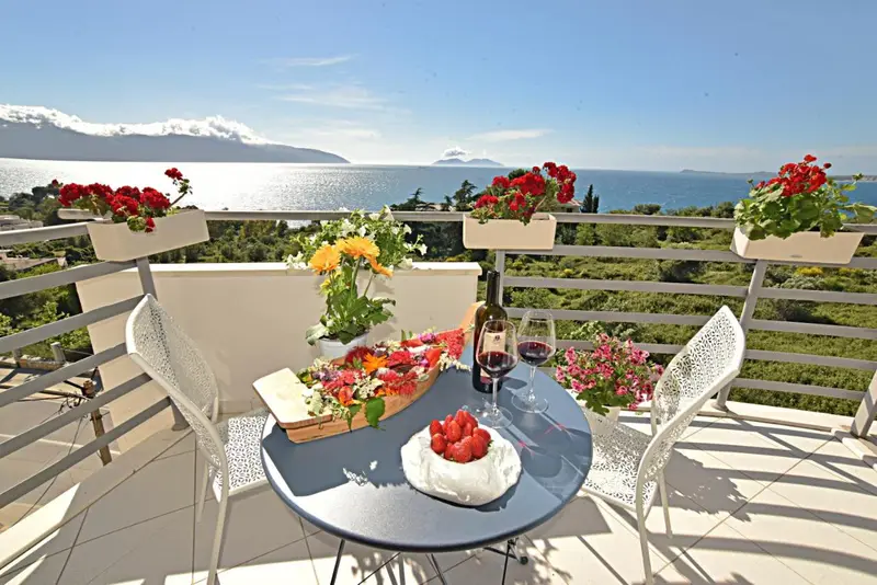 SunRise Suites