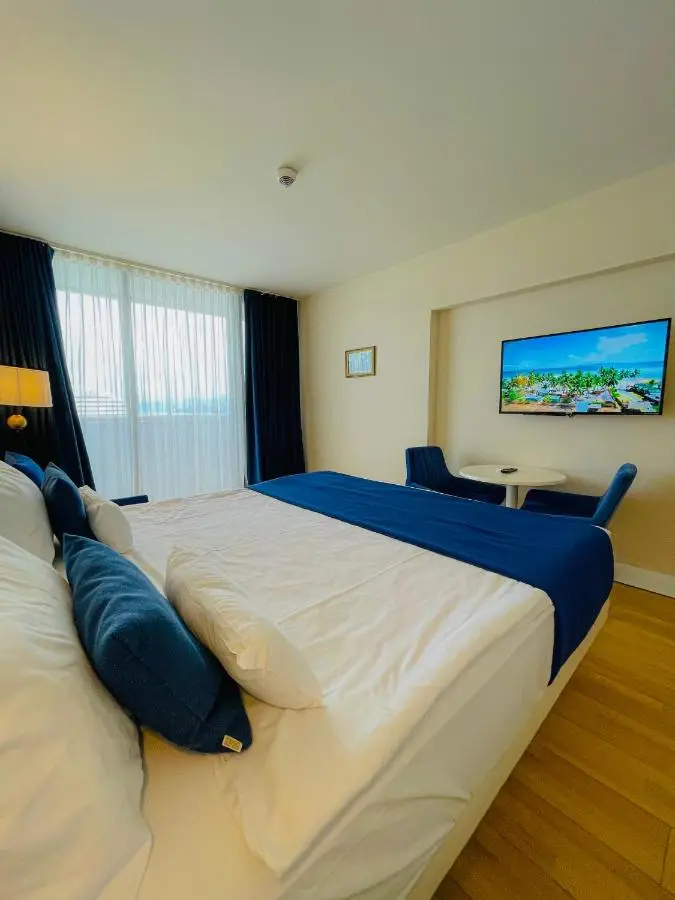 Luxury View Hotel
