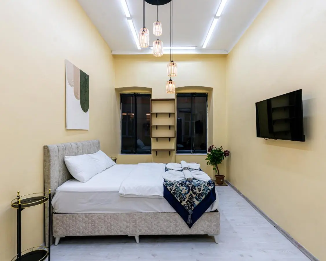 Galata Comfortable 12 Suits